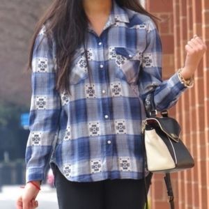 American Eagle Outfitters Button Up Shirt Plaid